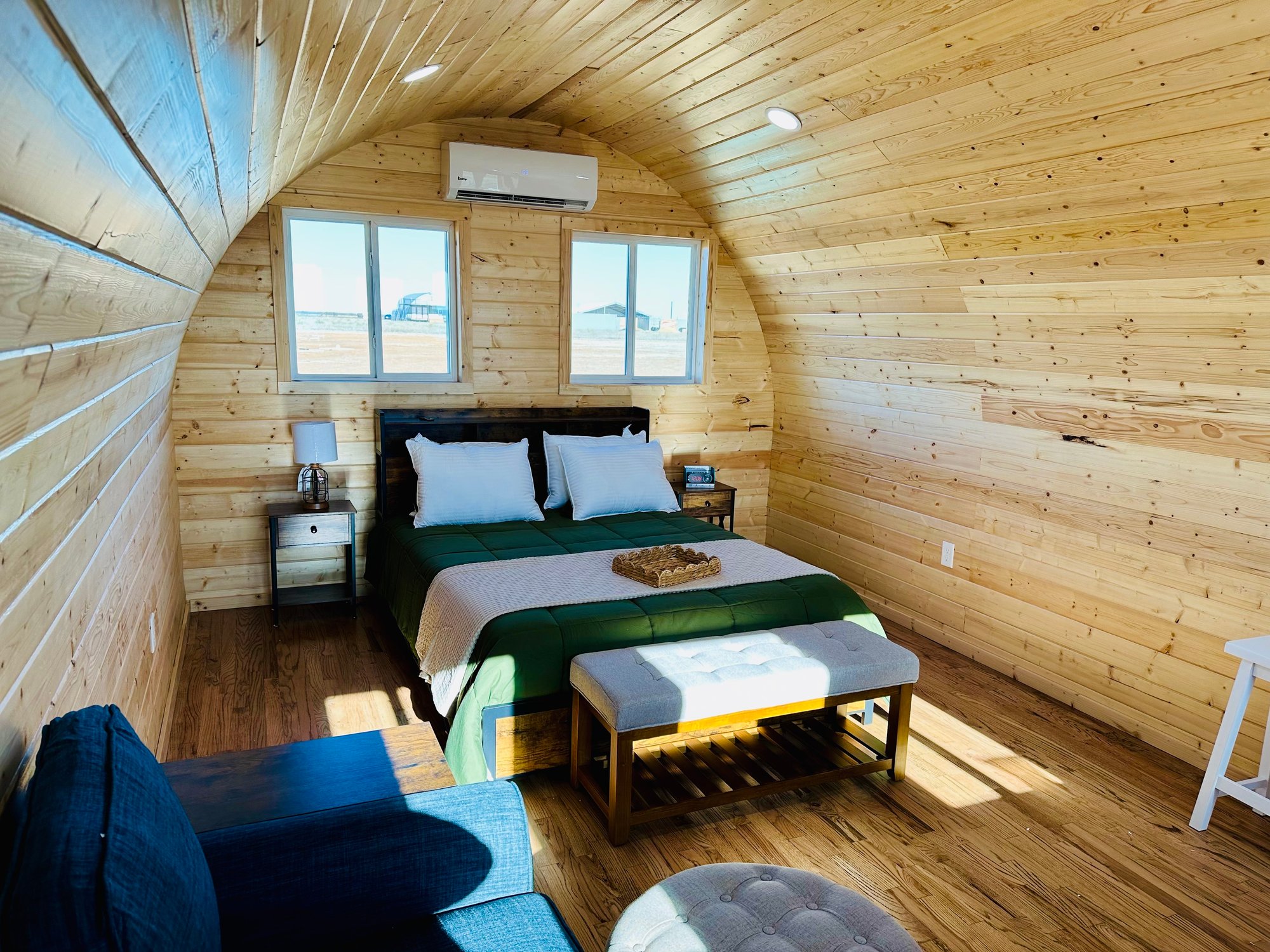 Interior queen 4